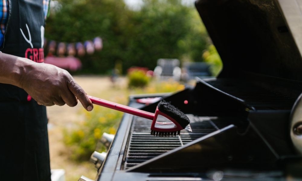 pulizia griglia barbecue